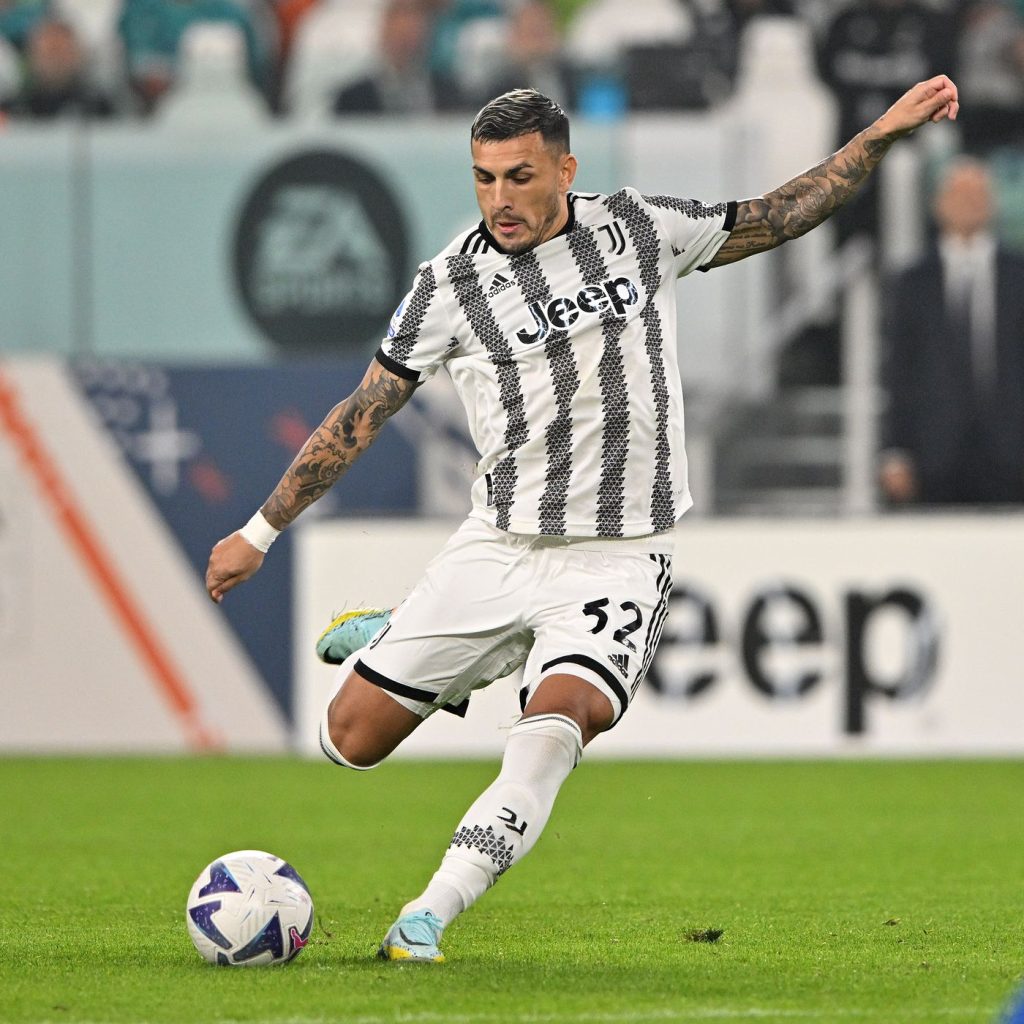 Số 5 Argentina - "Dân văn phòng" Leandro Paredes 2 Số 5 Argentina - "Dân văn phòng" Leandro Paredes