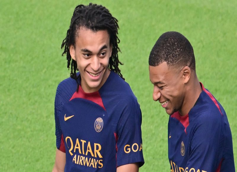 Em trai Mbappé - Một tài năng trẻ đầy hứa hẹn? 4 Em trai Mbappé - Một tài năng trẻ đầy hứa hẹn?