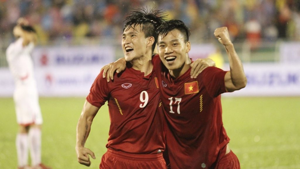 Top 7 cầu thủ đội tuyển Việt Nam thành công: Những người hùng sao vàng 8 Top 7 cầu thủ đội tuyển Việt Nam thành công: Những người hùng sao vàng