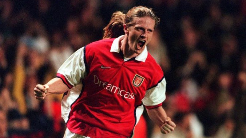 Cầu thủ Emmanuel Petit - Gã đấu sĩ tài hoa của bóng đá Pháp 8 Cầu thủ Emmanuel Petit - Gã đấu sĩ tài hoa của bóng đá Pháp