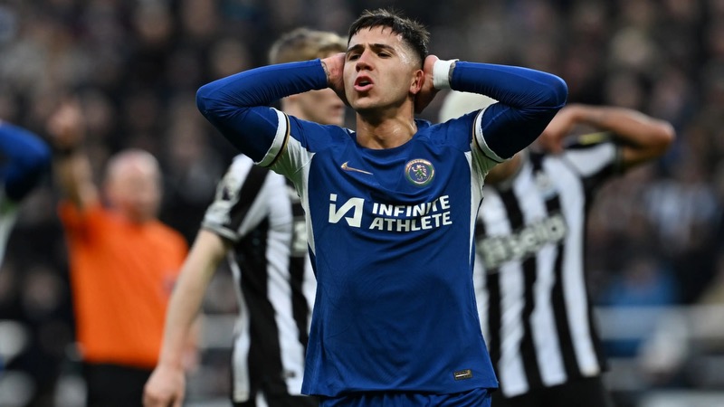 Cầu thủ Enzo Fernandez - Tương lai hay là ngõ cụt tại Chelsea? 9 Cầu thủ Enzo Fernandez - Tương lai hay là ngõ cụt tại Chelsea?