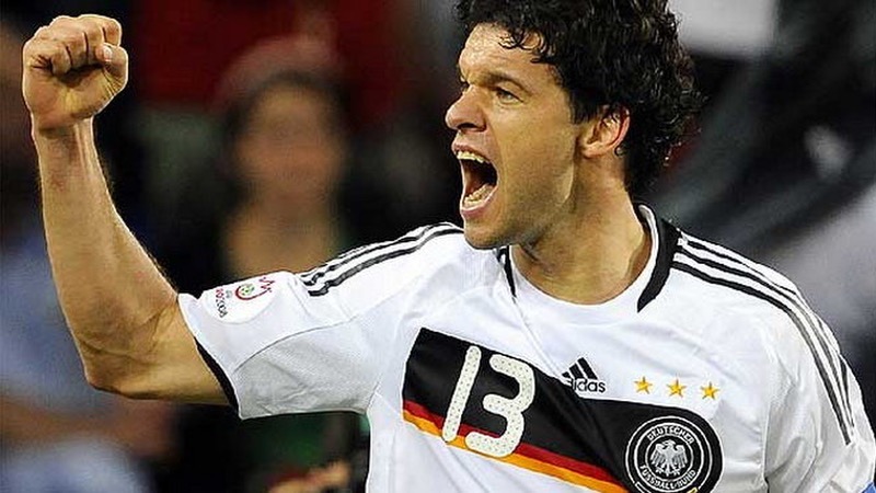 Cầu thủ Michael Ballack - Kẻ về nhì vĩ đại của làng túc cầu 5 Cầu thủ Michael Ballack - Kẻ về nhì vĩ đại của làng túc cầu