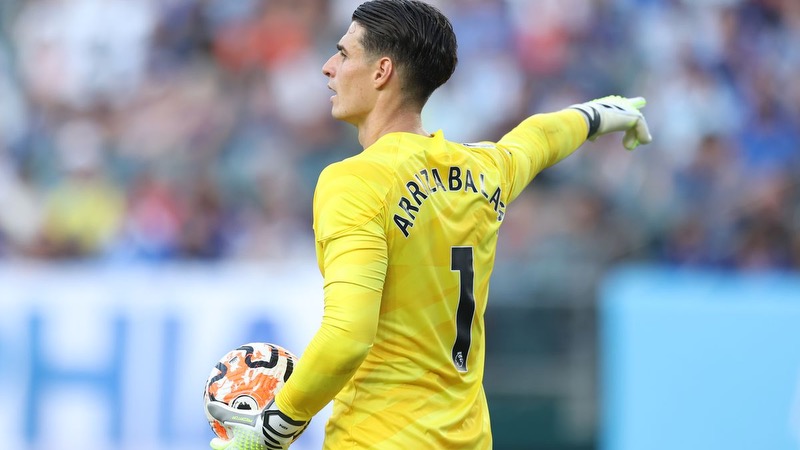 Thủ môn Kepa Arrizabalaga - Từ cái tên kỷ lục đến kẻ bất dung thân 10 Thủ môn Kepa Arrizabalaga - Từ cái tên kỷ lục đến kẻ bất dung thân