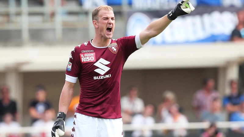 Thủ môn Joe Hart - Nỗi buồn của kẻ chuyên làm nền cho siêu phẩm 3 Nhưng tiếc rằng lại trượt dài quá nhanh
