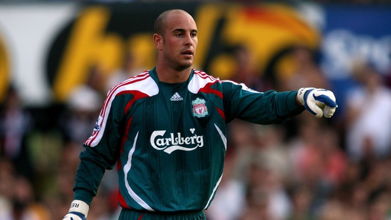 Thời gian chơi cho Liverpool cũng là thời gian mà thủ môn Pepe Reina cống hiến lâu nhất Thời gian chơi cho Liverpool cũng là thời gian mà thủ môn Pepe Reina cống hiến lâu nhất