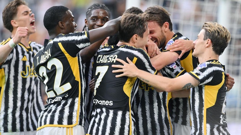 Câu lạc bộ Juventus - Đội bóng vĩ đại và kỳ lạ nhất nước Ý 5 Câu lạc bộ Juventus - Đội bóng vĩ đại và kỳ lạ nhất nước Ý