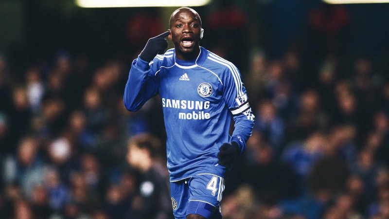 Cầu thủ Claude Makelele - Khởi nguồn của thứ bóng đá pressing 4 Cầu thủ Claude Makelele - Khởi nguồn của thứ bóng đá pressing
