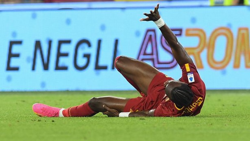 Cầu thủ Tammy Abraham là một nỗi thất bại lớn Cầu thủ Tammy Abraham là một nỗi thất bại lớn